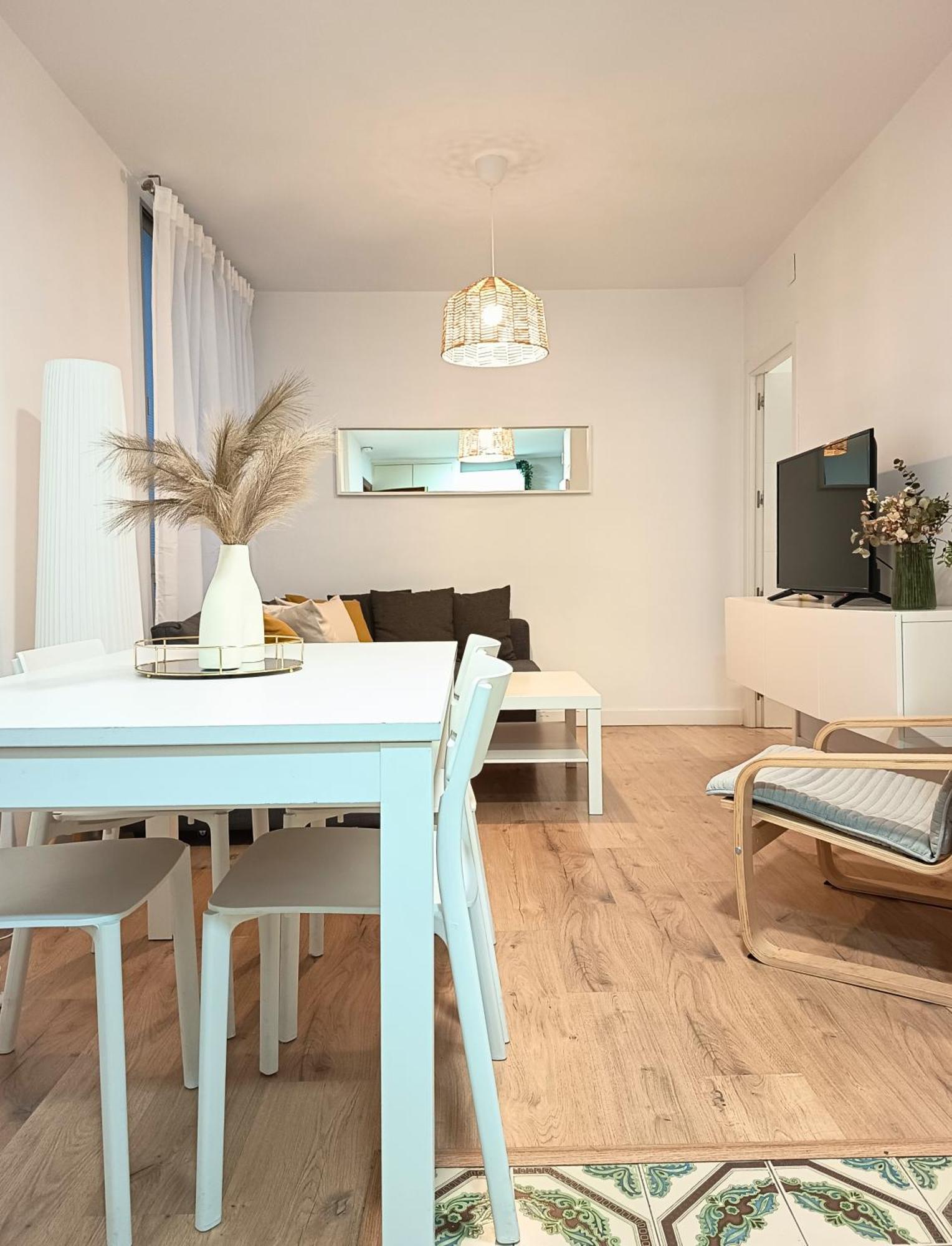 Modern Plaza De Toros Apartment With Free Parking غرناطة المظهر الخارجي الصورة